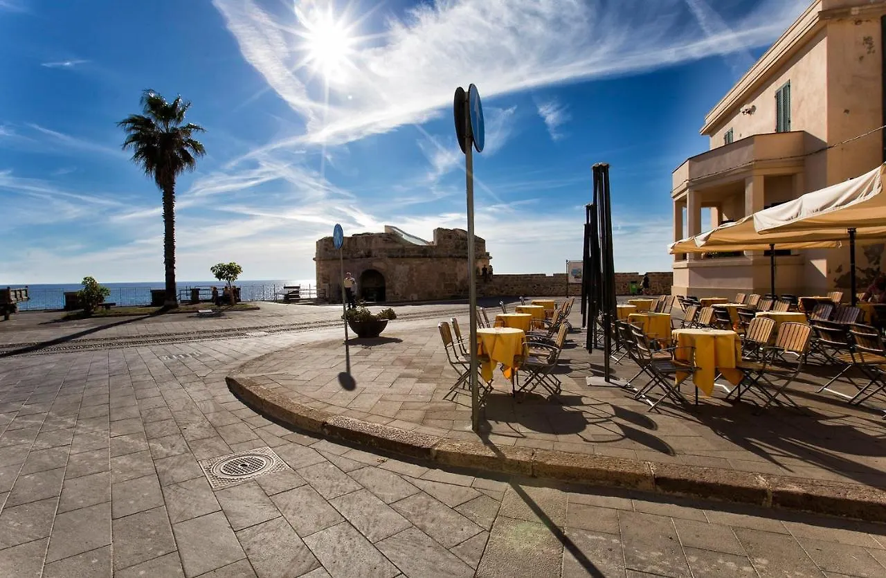 Amethyst Attic In Old Town By Sea Apartment Alghero