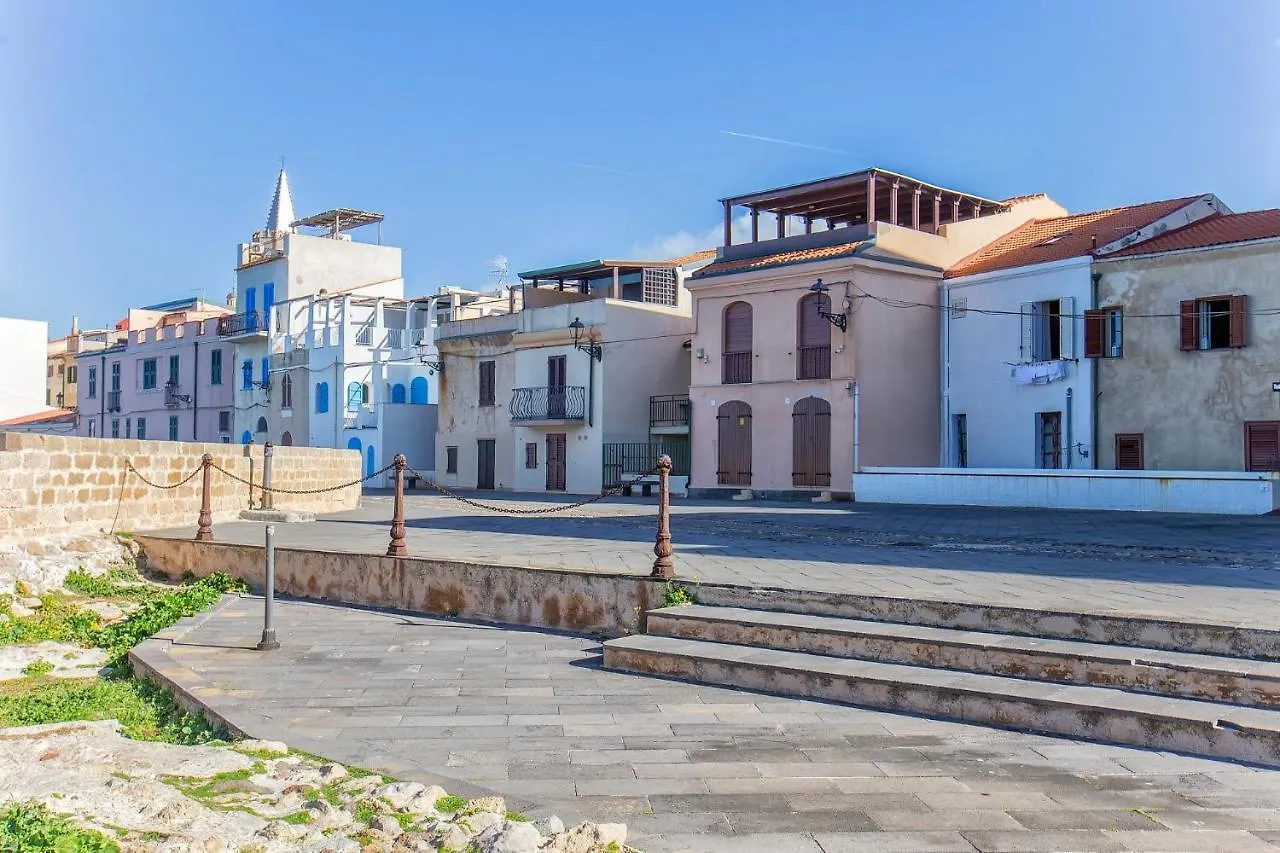 Amethyst Attic In Old Town By Sea Apartment Alghero