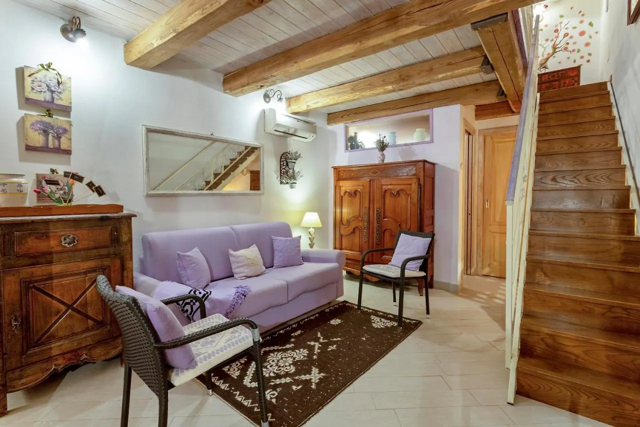 Amethyst Attic In Old Town By Sea Apartment Alghero Italy